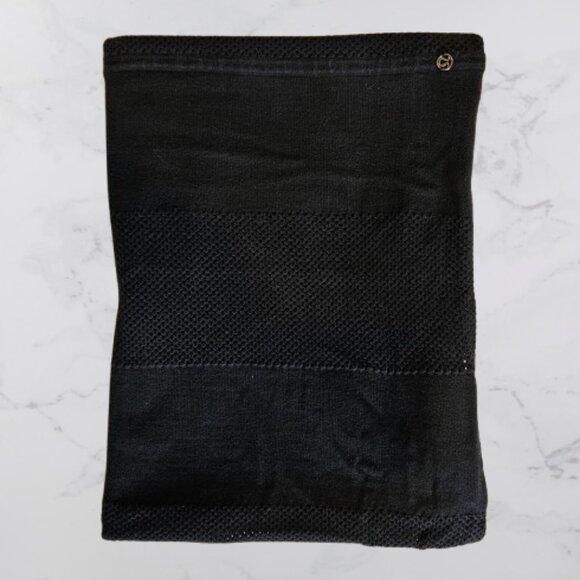 Lululemon Black Infinity Vinyasa Scarf - Picture 5 of 8